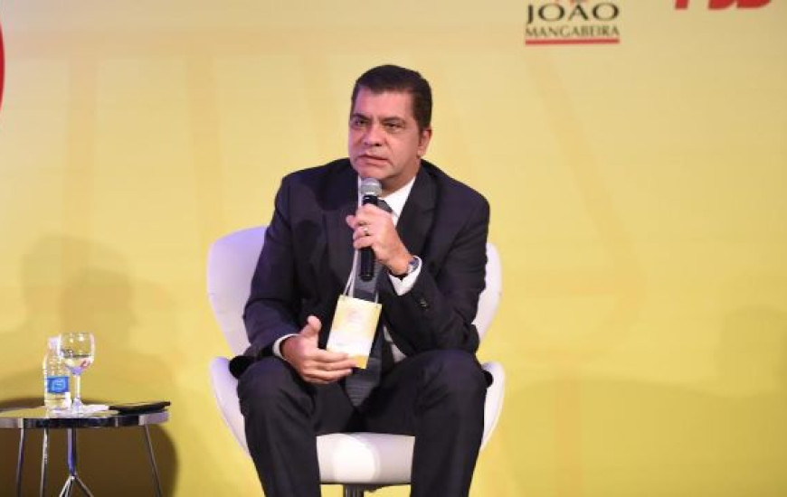 Prefeito comemora mudanças nas regras de cobrança do ISS