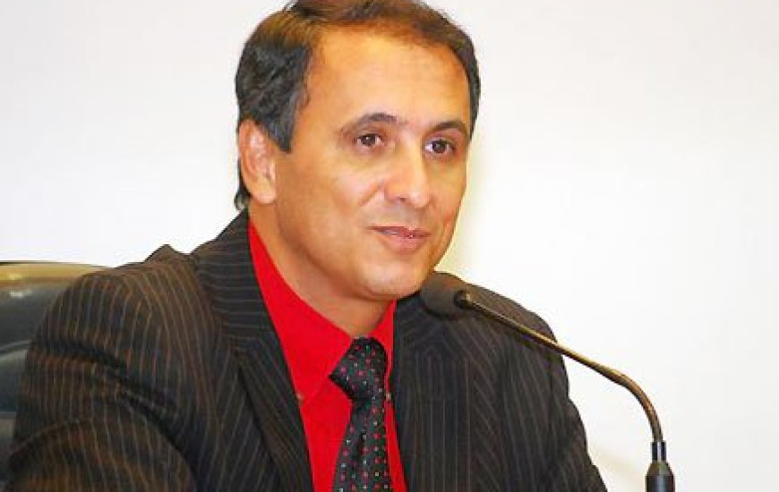 Deputado Gaguim homenageia