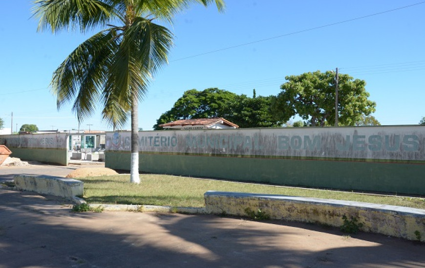 Cemitério Bom Jesus é o mais antigo da cidade.