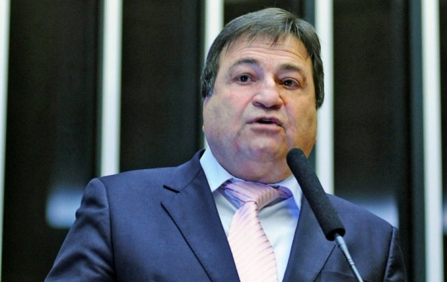 César Halum