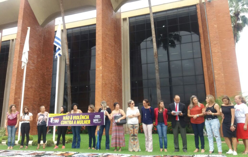 Mulheres clamam por justiça em crimes que nunca foram solucionados
