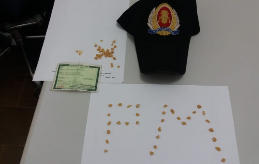Drogas foram encontradas com o rapaz durante busca pessoal