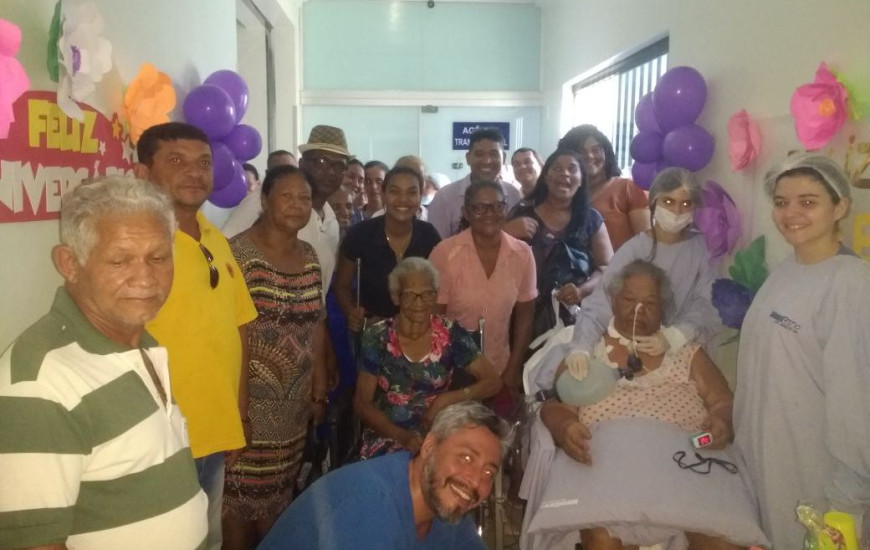 Aniversários são comemorados na UTI neste mês de dezembro