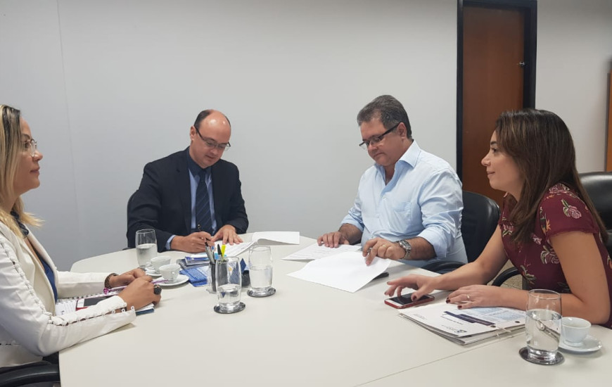 Assinatura aconteceu nesta quarta-feira,11