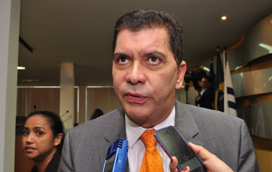 Prefeito de Palmas faz declarações sobre renúncia