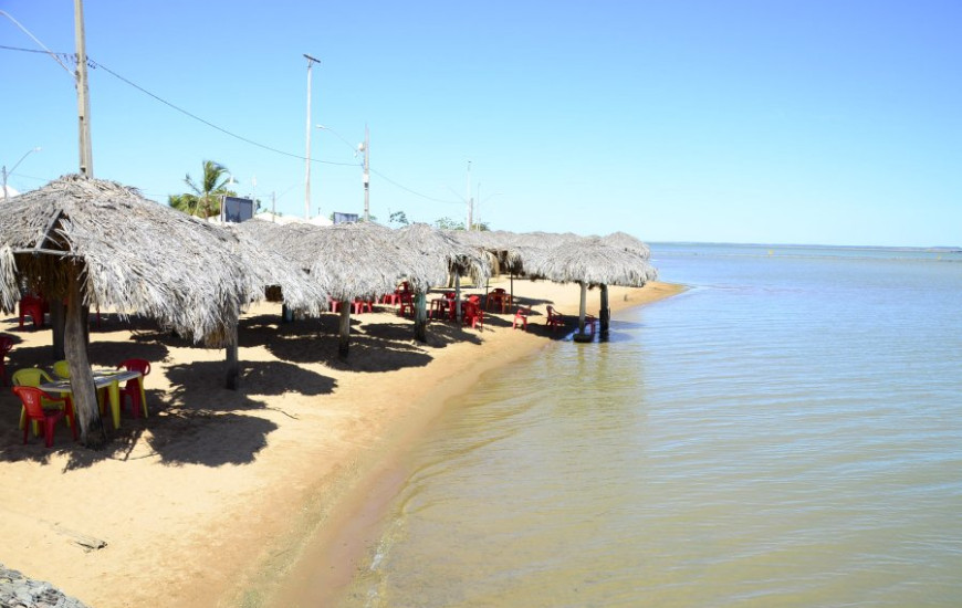 Praia das Arnos está imprópria para banhos