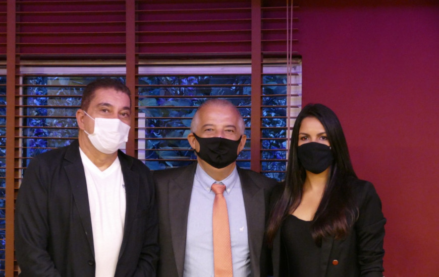 Amastha, presidente Márcio França e a advogada advogada Amanda Sobreira.