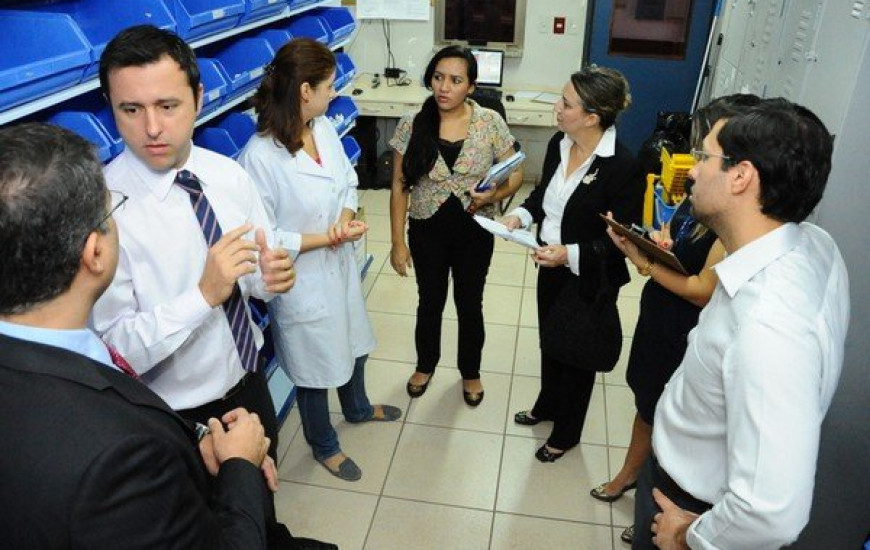 Promotores e defensores públicos visitam HGP