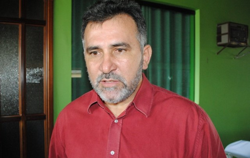 Prefeito de Colinas José Santana (PT)