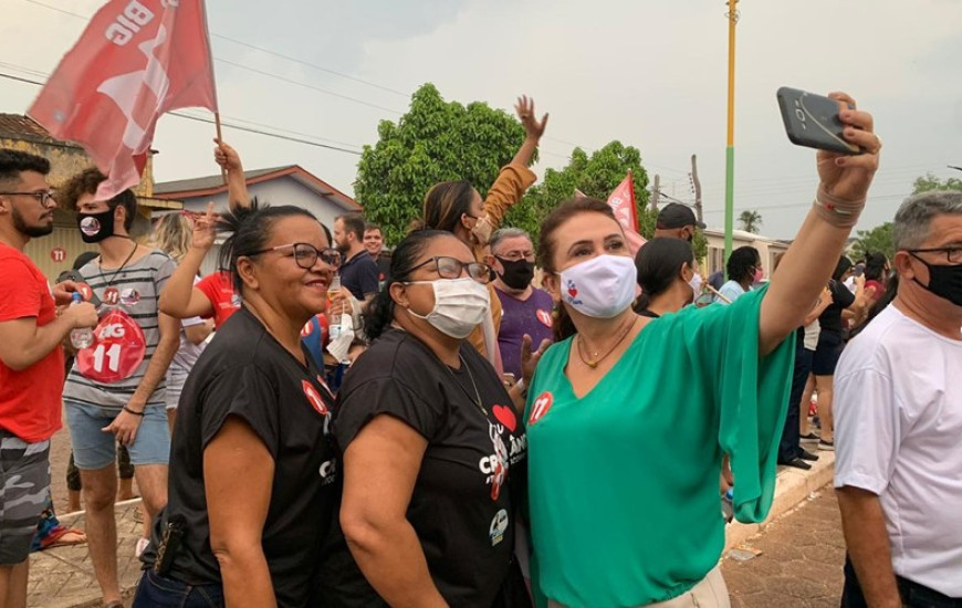 Kátia Abreu (PP) durante visitas às cidades da região central do Estado.