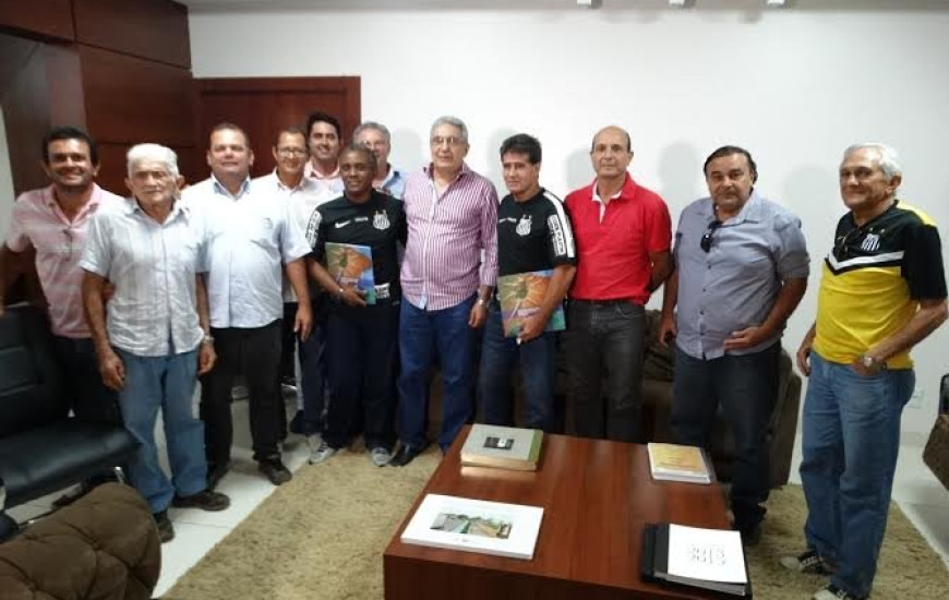 Prefeito de Gurupi recebe equipe do Santos