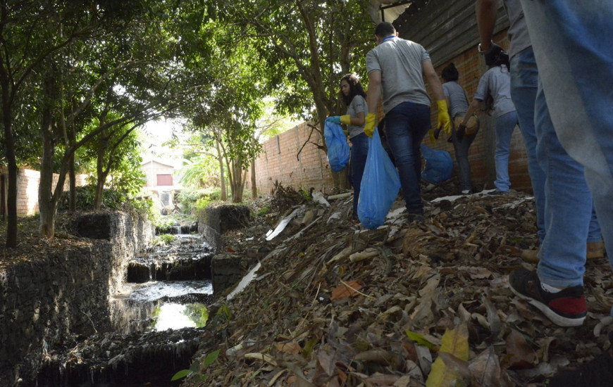 Os aprendizes percorreram a região da nascente até a Avenida Amazonas