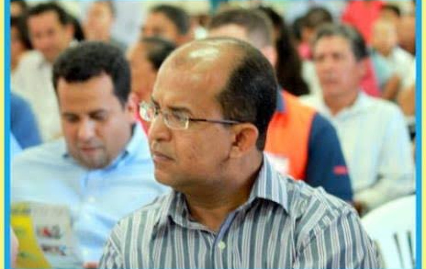 Ex-prefeito de Ponte Alta terá que devolver documentos