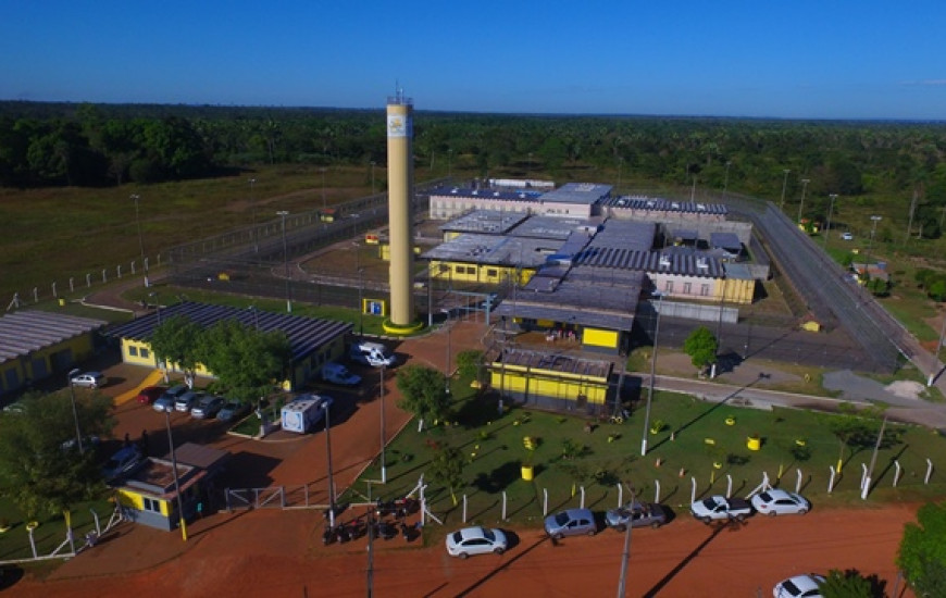 Detentos fugiram do presídio na tarde de ontem