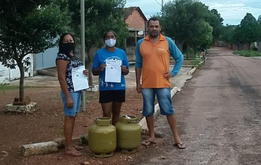 Família de Ladiane Miranda está entre as primeiras a receber o benefício.