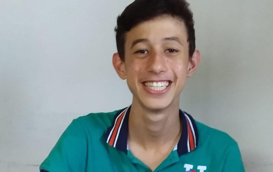 Estudante foi aprovado na aprovado na Escola de Ensino Médio do SESC 