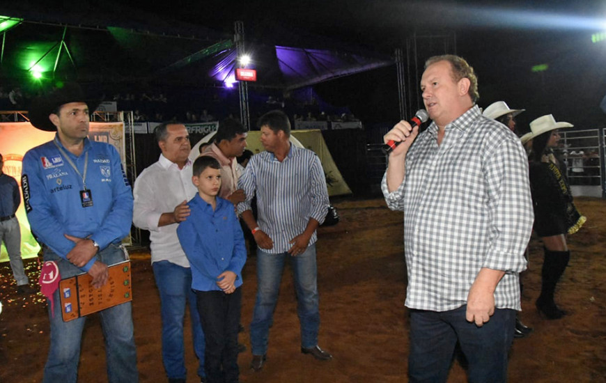 Governador na abertura do rodeio da Expo Gurupi 