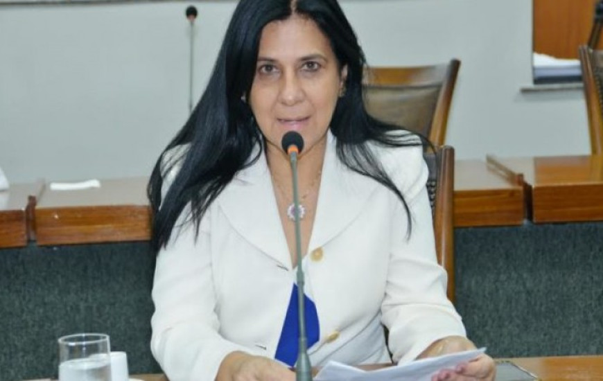 Não há previsão para que a deputada receba alta do hospital