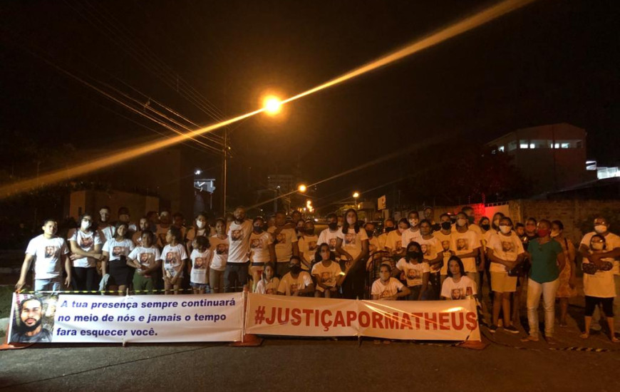 Amigos e familiares pedem #JustiçaPorMatheus.