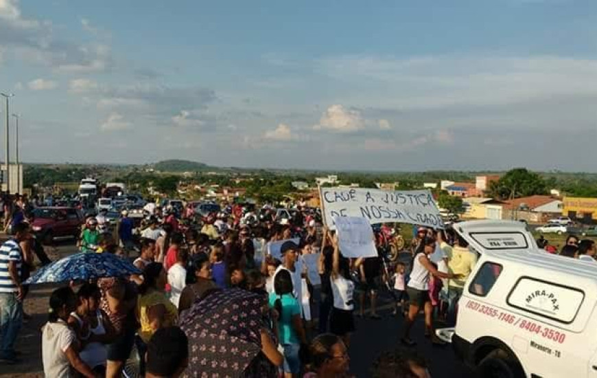 Manifestação durou cerca de duas horas