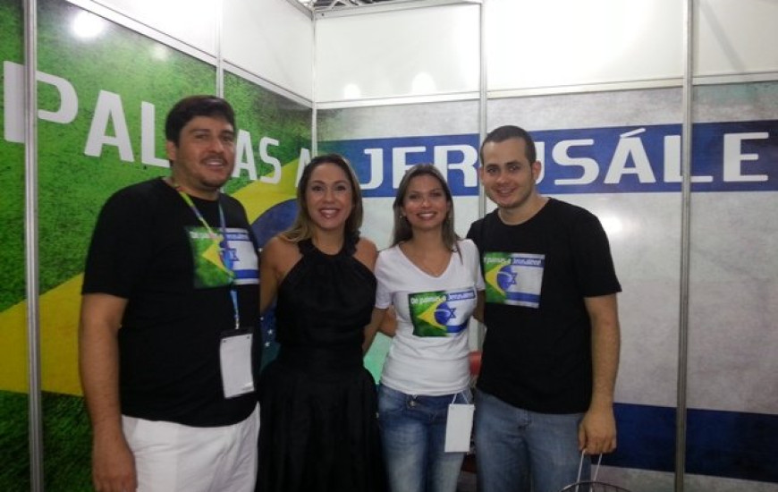 Luana na Fenepalmas