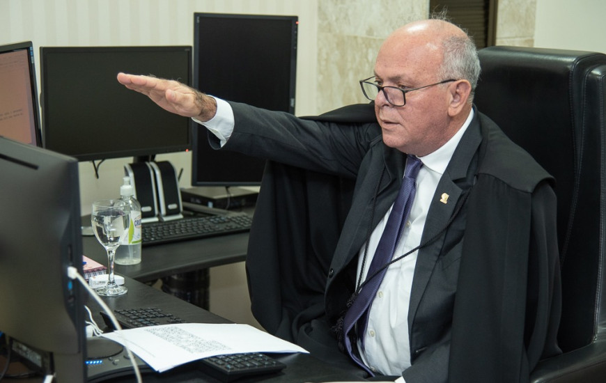 Desembargador Helvécio de Brito Maia Neto