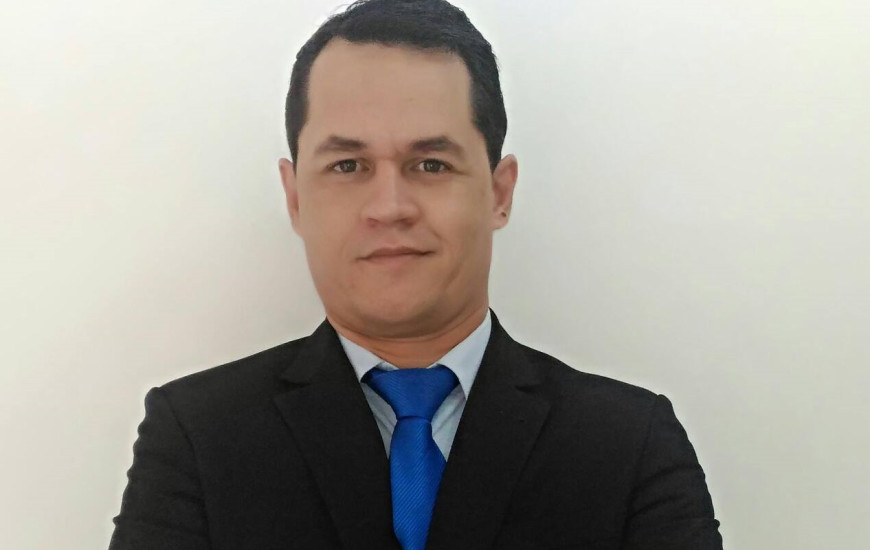 Presidente da Comissão Eleitoral da OAB, Valcy Ribeiro.