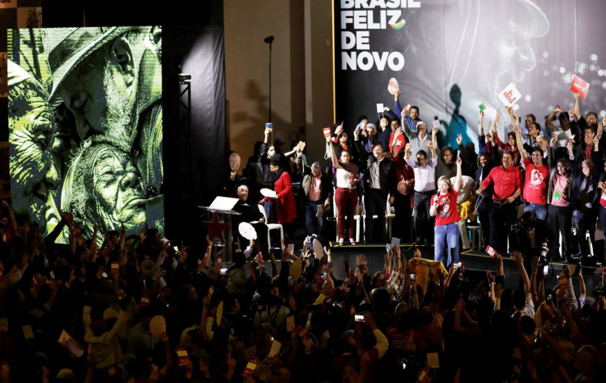 Gleisi Hoffmann afirmou em discurso que o partido "não pensa em plano B"