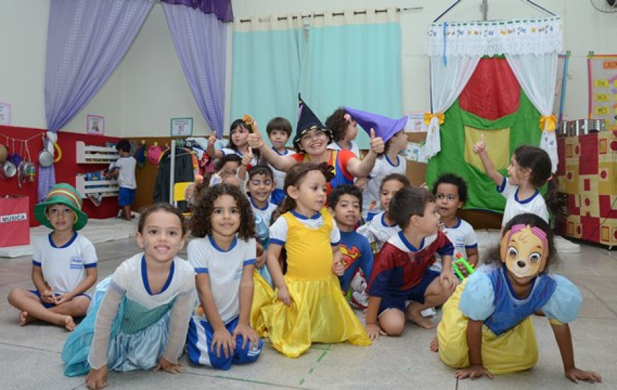 Levantamento aponta que ainda há vagas nos Cmeis e em escolas