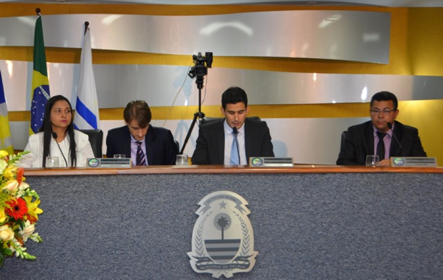 Sessão solene foi realizada na manhã desta 3ª