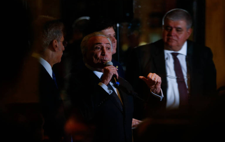 Temer discursa no jantar do MDB em restaurante na Vila Planalto