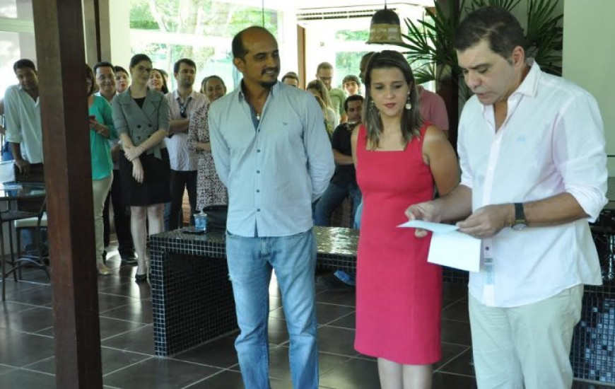 Prefeito de Palmas anuncia medidas em coletiva