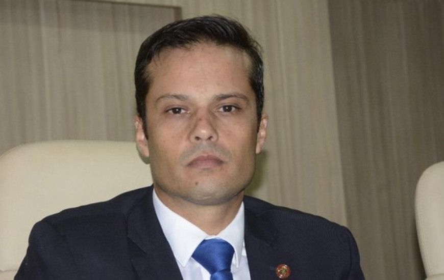 Presidente do Sindepol, Mozart Felix