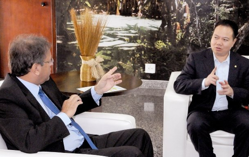 Governador recebe diretor-geral da empresa