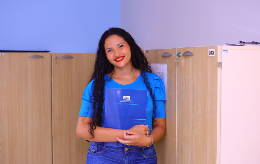 Além do valor da bolsa, estudante recebe auxílio-transporte