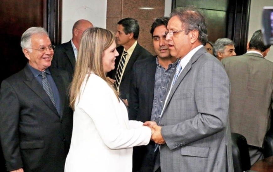 Defesa de governador e vice busca reverter cassação de mandatos