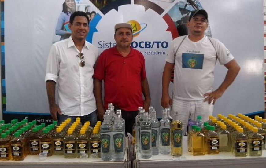 Cachaça tocantinense Dama dos Azuis