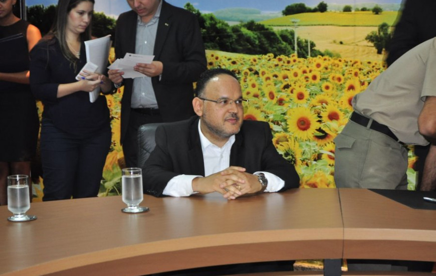 Ministro da Educação José Henrique Paim