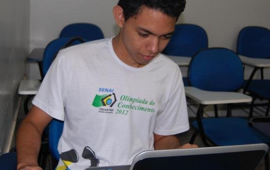 Jose Elias, aluno