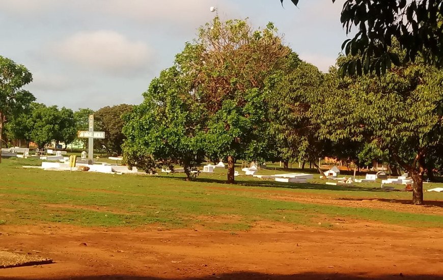 Cemitérios municipais de Palmas devem receber 30 mil visitantes amanhã