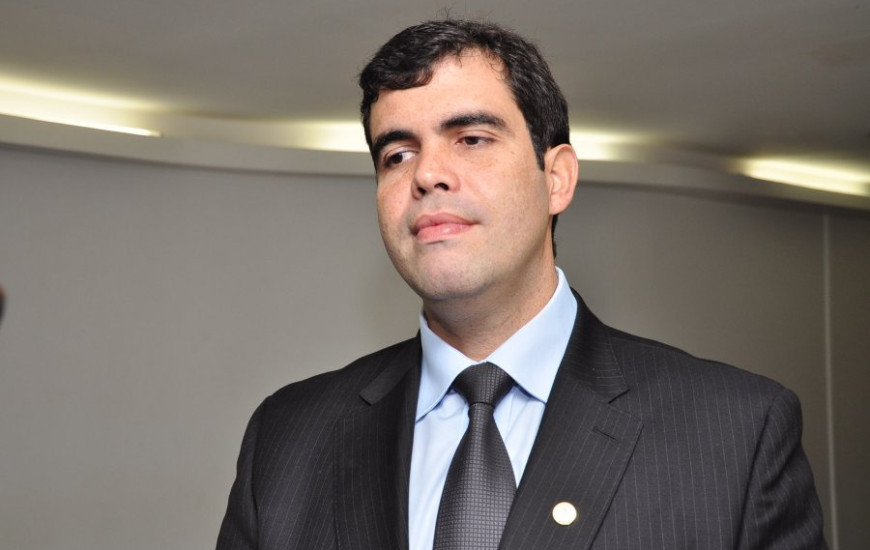 Ricardo Ayres passa a compor base de Miranda