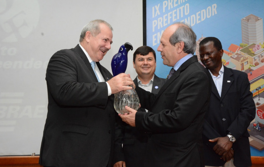 No Sebrae Prefeito Empreendedor, Ronaldo Dimas concorre em duas categorias
