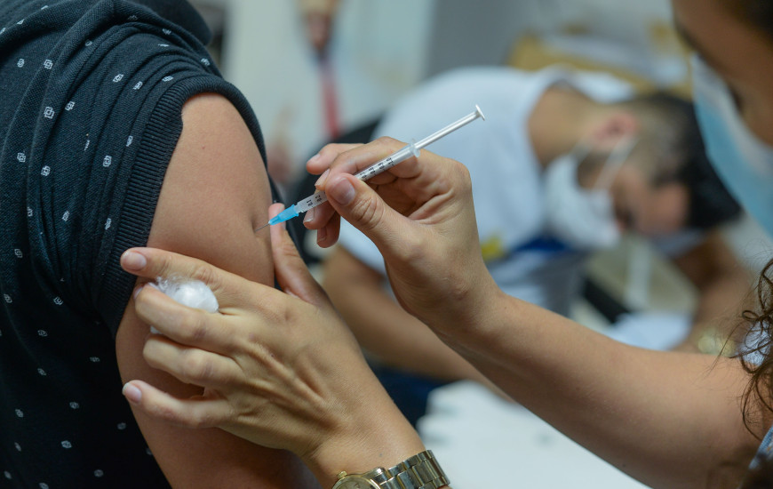Os imunizantes disponíveis no Mais Saúde serão a Coronavac e Pfizer