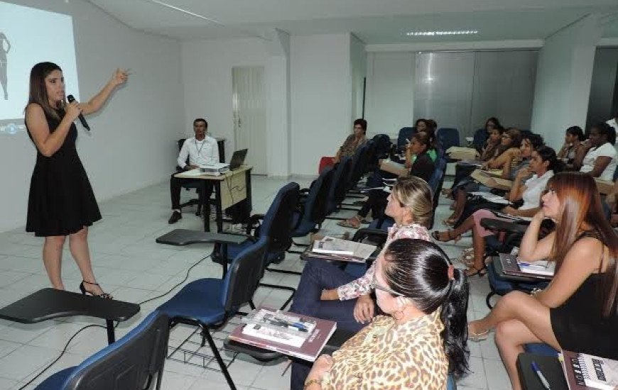 Caderno foi apresentando ontem