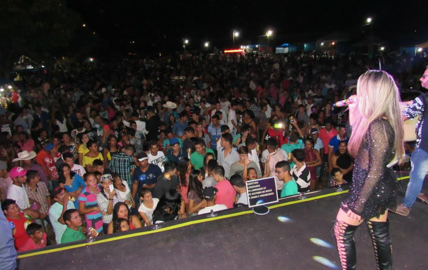 Colméia festeja 37 anos