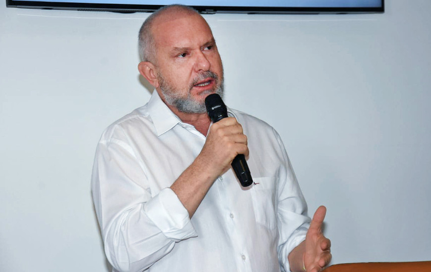 Governador na inauguração do programa.