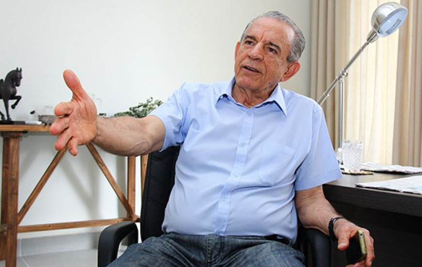 Prefeito de Goiânia é homenageado em Palmas