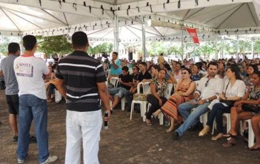 Sindicalistas encerram greve
