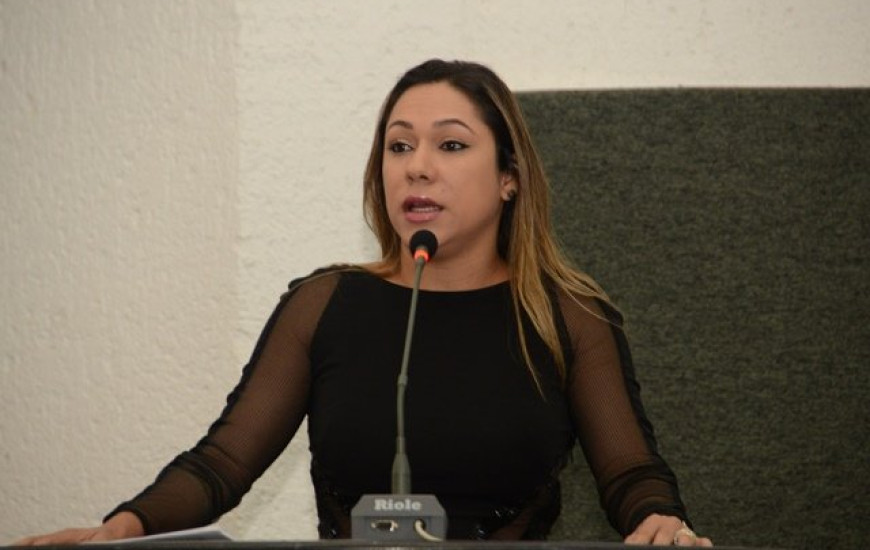 Luana propõe redução de pontuação em CNH