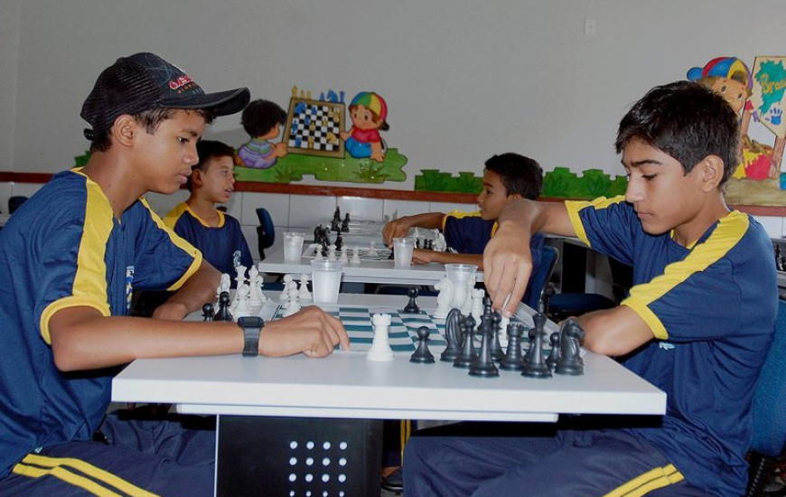 Educação básica entre ações